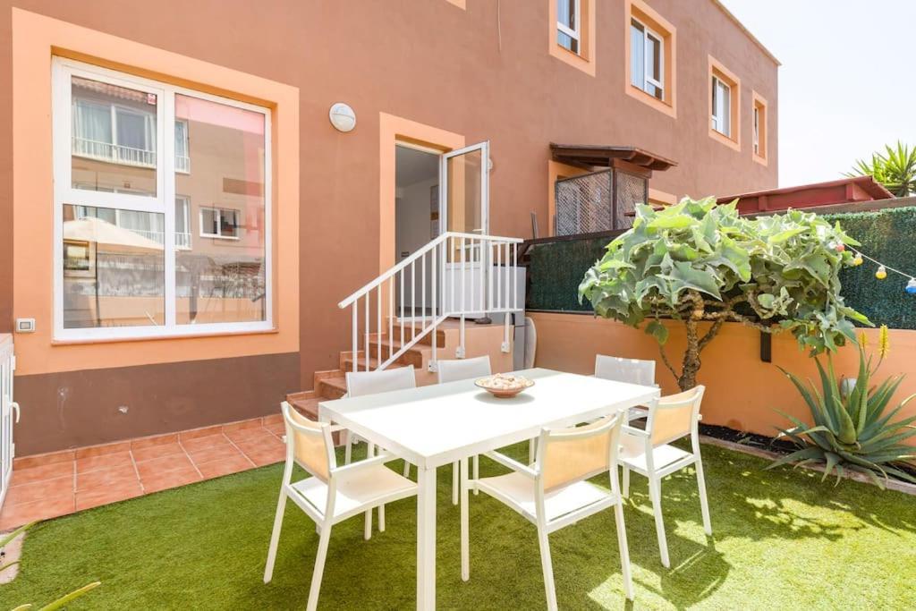 Las Dunas Corralejo Home With Swimming Pool Екстер'єр фото