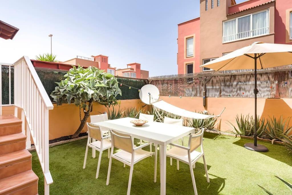 Las Dunas Corralejo Home With Swimming Pool Екстер'єр фото